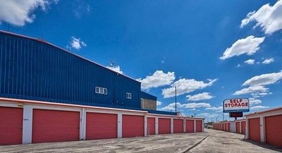 StorageMart Acquires Nine Stores in the Milwaukee Metro Area