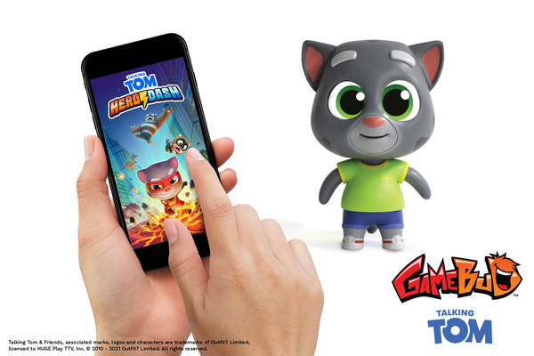 HUGE! Play, Outfit7, and Epic Story Media Launch World's First Talking-Animatronic Streamer:  GameBud Talking Tom