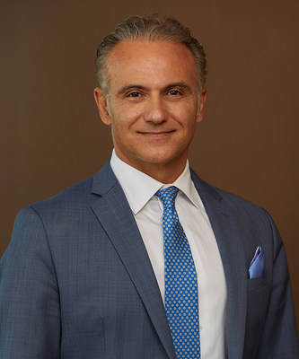 Dr. Kiya Movassaghi Named Eugene's Favorite Cosmetic Surgeon For 10 Years