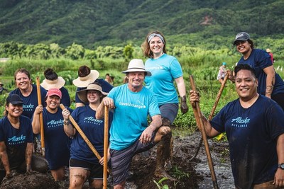 Alaska Airlines launches partnership with travel2change to connect guests with volunteer experiences in the Hawaiian Islands