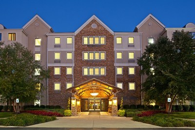 Commonwealth Hotels Acquires the Staybridge Suites Indianapolis Fishers and the Hampton Inn & Suites Scottsburg Indiana, expanding operations in Indiana