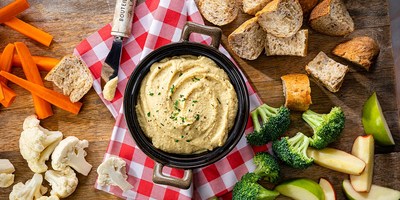 DOLE KICKS OFF "HEALTHIER BY DOLE" ALTERNATIVE RECIPE SERIES WITH BIG GAME-WORTHY VEGAN TAILGATE