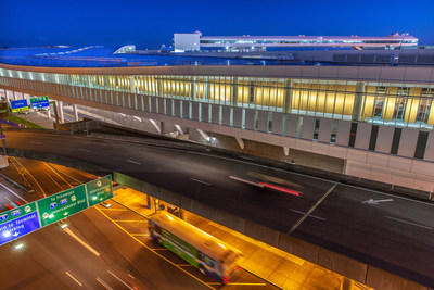 Alaska Airlines and our oneworld partners celebrate arriving in style at our home airport
