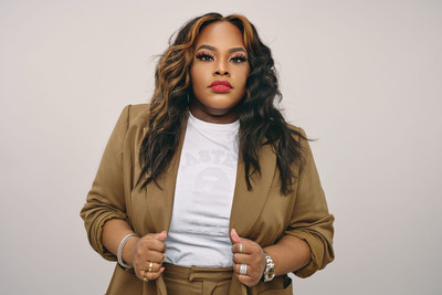 GRAMMY-Winner Tasha Cobbs Leonard Becomes the First Female The Athlete's Foot StAART Recipient