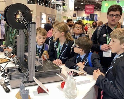Snapmaker en la BETT 2022: empoderamiento de la educación en CTIM con soluciones de impresión 3D 3 en 1