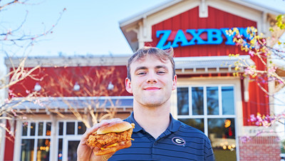 Zaxby's taps UGA tight end Brock Bowers as brand ambassador