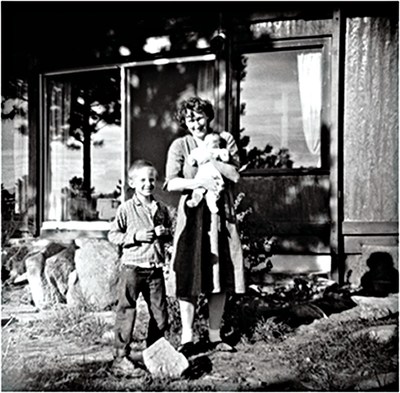 HAPPY MOTHER'S DAY FROM NATURAL GROCERS®