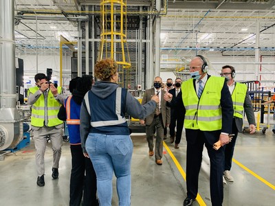 Electrolux Announces $300,000 Gift to Anderson University During S.C. Governor's Visit