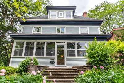 Zipcode Party Showcases Historic Flossmoor Home