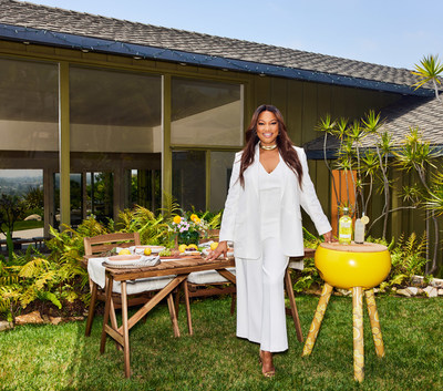 Absolut Invites You to Host a 'Front Yard Social Club' this Summer