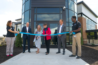 'Big' Grand Opening for 'Small Paws' Expansion of Hill's Pet Nutrition Center