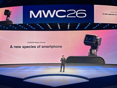 El consejero delegado de HONOR ocupa el escenario del MWC 2026