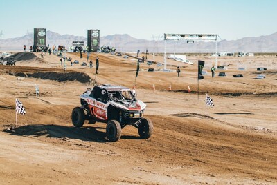 Segway Powersports presenta Super Villain en The Mint 400 con el tercer puesto en el podio