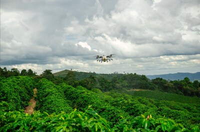 DJI Agriculture : el uso de drones agrícolas podría reducir 51 Mt de CO₂ y ahorrar 410 Mt de agua a escala mundial