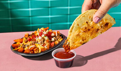 EL SHREDDED BEEF DIPPING TACO DE TACO BELL® REGRESA CON UNA EXPERIENCIA IRRESISTIBLE Y LLENA DE SALSA